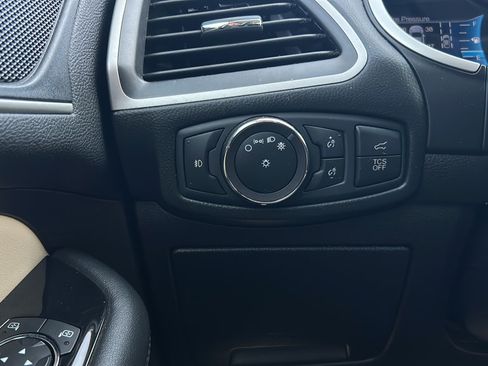 Used 2019 Ford Edge SEL w/ Equipment Group 201A FWD image 27