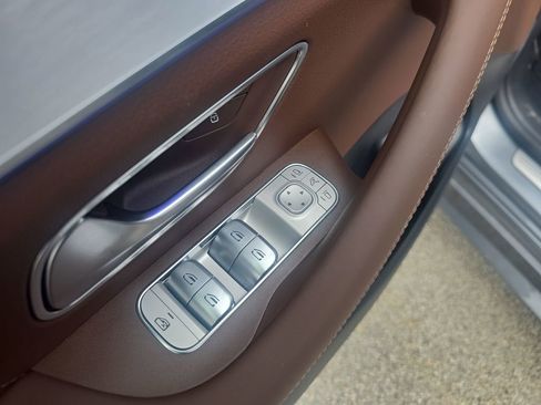 New 2026 Mercedes-Benz GLE 53 AMG 4MATIC Coupe image 11