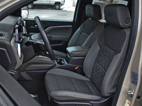 Used 2024 Chevrolet Colorado ZR2 w/ ZR2 Bison Edition image 14