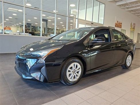 Used 2017 Toyota Prius Two w/ Carpet Mat Package image 3