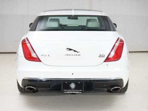 Used 2016 Jaguar XJ L Portfolio image 10