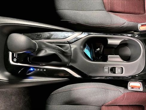 Used 2025 Toyota Corolla SE image 16