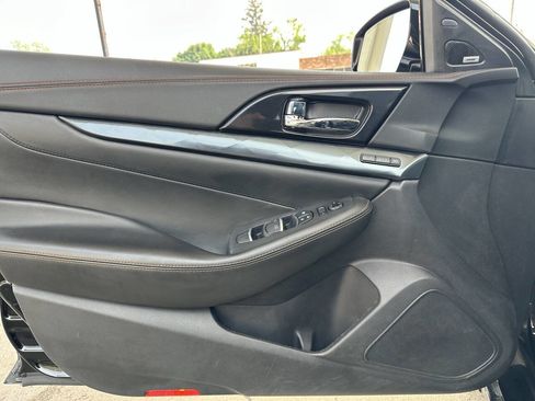 Used 2019 Nissan Maxima SR w/ Premium Package image 30