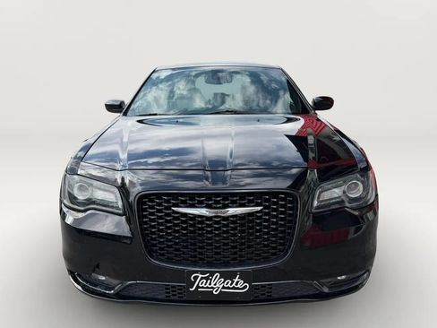 Used 2017 Chrysler 300 S AWD/4WD image 3