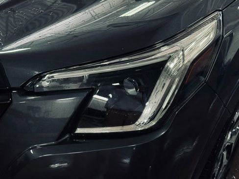 Used 2022 Subaru Forester Premium image 2