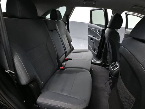 Used 2019 Kia Sorento LX image 40