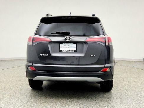 Used 2018 Toyota RAV4 XLE image 6