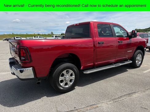 Used 2026 RAM 2500 Big Horn AWD/4WD image 3