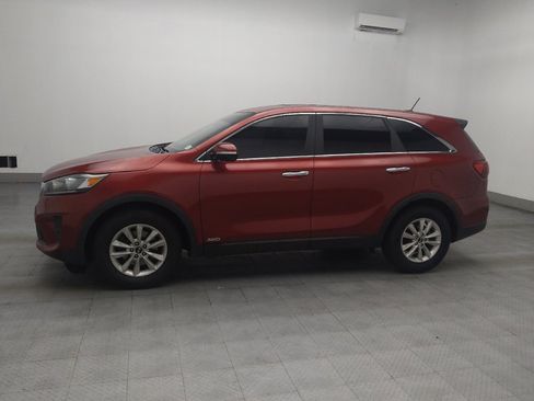 Used 2019 Kia Sorento AWD V6 image 2