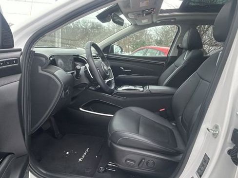 Used 2023 Hyundai Tucson Limited image 37