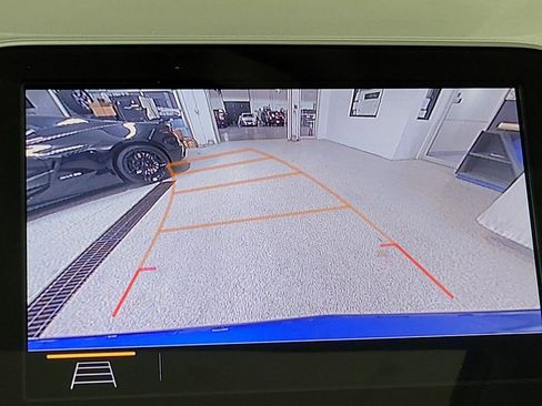 Certified 2019 Chevrolet Equinox LT w/ Sun & Navigation Package image 15