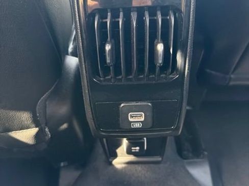 Used 2025 Jeep Compass Limited AWD/4WD image 13
