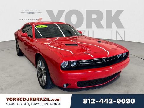 Used 2023 Dodge Challenger SXT w/ Plus Package RWD image 7
