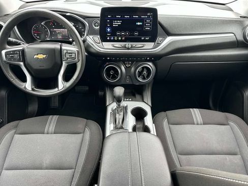 Used 2024 Chevrolet Blazer LT w/ Convenience Package FWD image 12