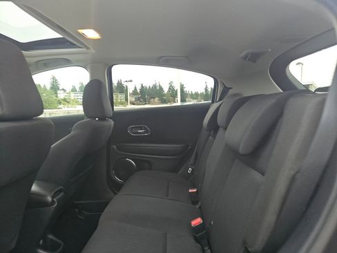 Used 2017 Honda HR-V EX image 28