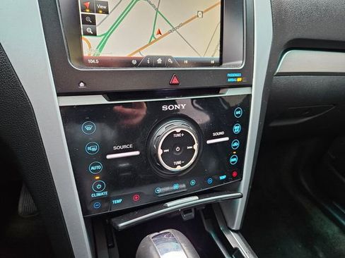 Used 2014 Ford Explorer Sport w/ Equipment Group 401A image 24