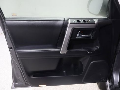 Used 2021 Toyota 4Runner Limited image 22