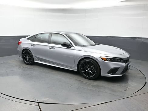 Used 2023 Honda Civic Sport image 7