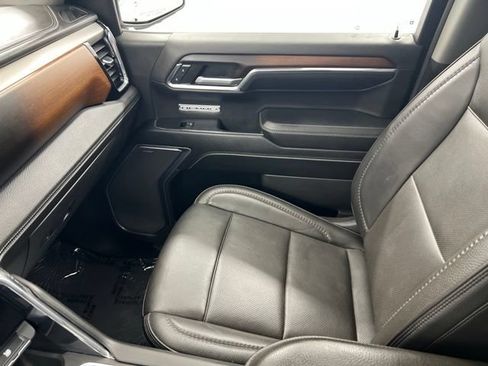 Used 2024 GMC Sierra 1500 Denali w/ Technology Package AWD/4WD image 19