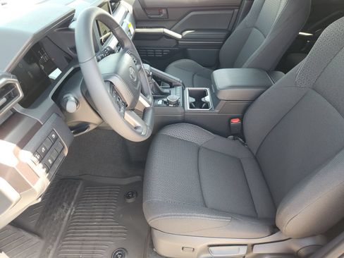 Used 2026 Toyota 4Runner SR5 AWD/4WD image 14