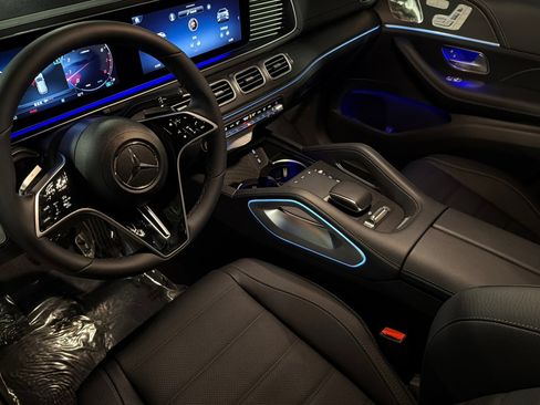New 2026 Mercedes-Benz GLE 580 4MATIC image 9