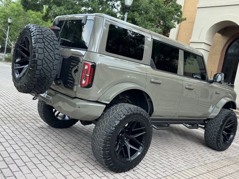 Used 2025 Ford Bronco Outer Banks image 12