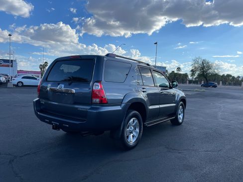 Used 2008 Toyota 4Runner SR5 image 5