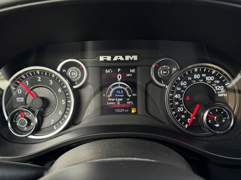 Used 2025 RAM 1500 Big Horn AWD/4WD image 10
