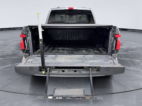 Used 2023 Ford F150 Lightning Platinum AWD/4WD image 28