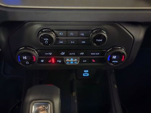 New 2025 Ford Bronco Outer Banks image 30