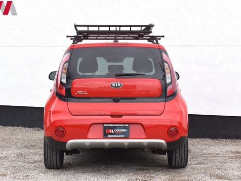 Used 2018 Kia Soul + image 4