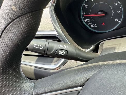 Used 2023 Chevrolet Equinox LS FWD image 21