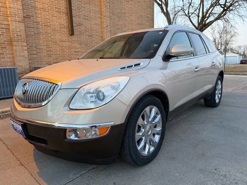 Used 2011 Buick Enclave CXL w/ Trailering Provision Package image 2