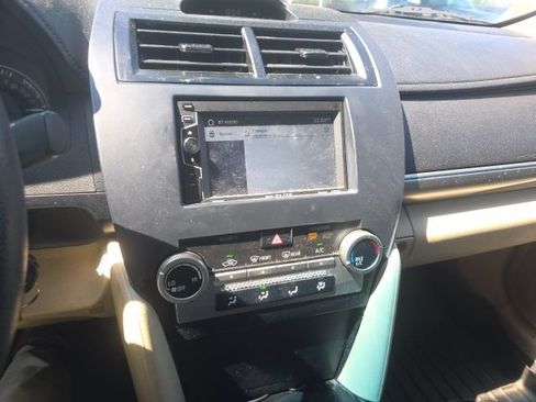 Used 2014 Toyota Camry LE FWD image 12