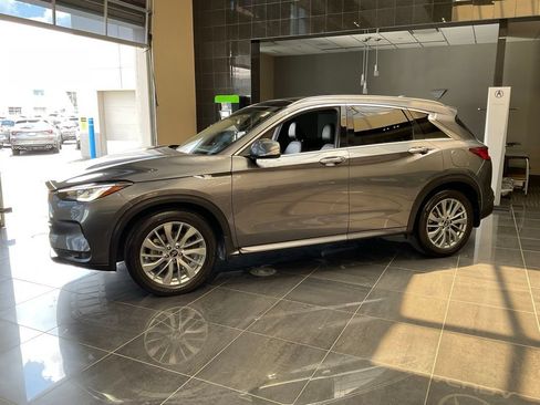 Used 2023 INFINITI QX50 Luxe AWD/4WD image 4