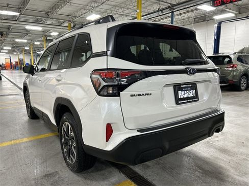 Certified 2025 Subaru Forester Premium image 6