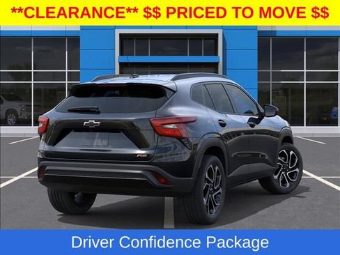 New 2026 Chevrolet Trax RS w/ Driver Confidence Package FWD image 5