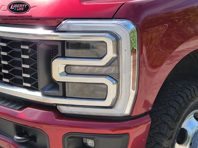 Used 2025 Ford F350 Platinum AWD/4WD image 9