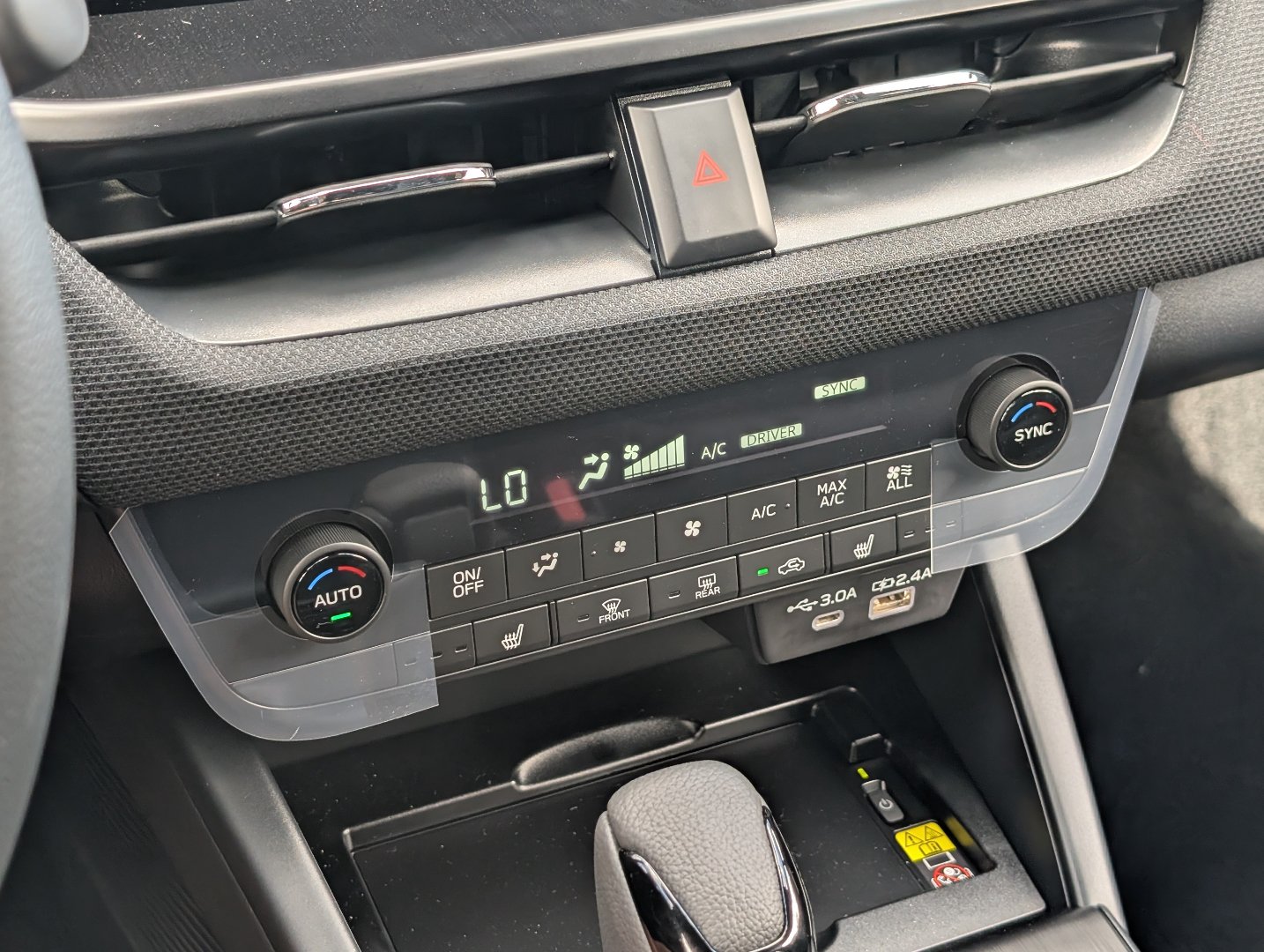 New 2026 Subaru Outback Limited AWD/4WD image 18