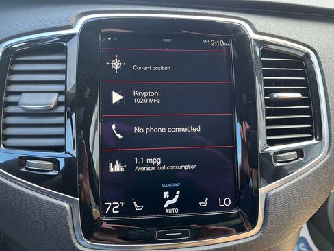 Used 2017 Volvo XC90 T6 Momentum w/ Vision Package image 9