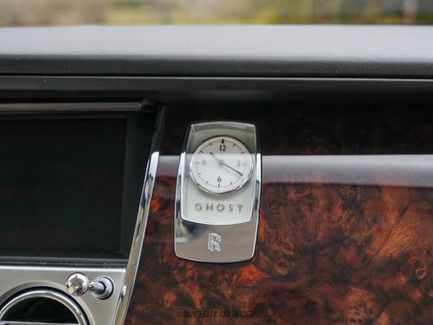 Used 2011 Rolls-Royce Ghost image 40