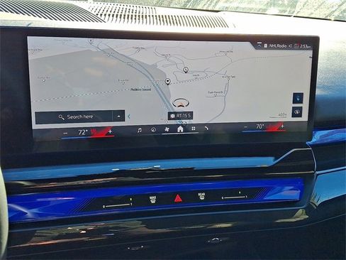 Used 2025 BMW i5 xDrive40 w/ Premium Package image 16