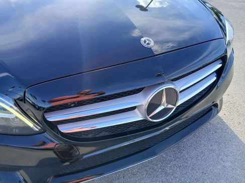 Used 2019 Mercedes-Benz C 300 4MATIC Sedan image 21