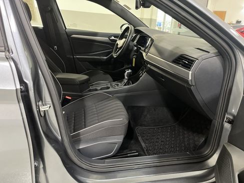 Certified 2024 Volkswagen Jetta Sport FWD image 35
