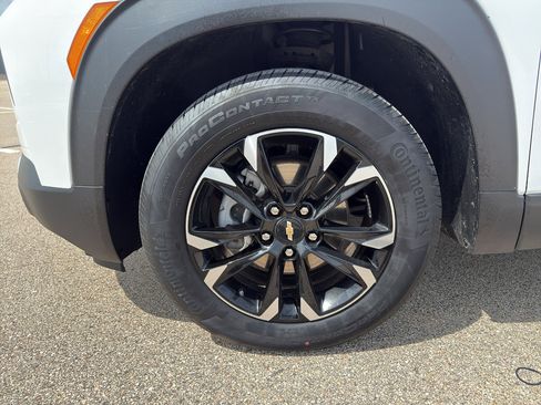 Used 2023 Chevrolet TrailBlazer LT image 9