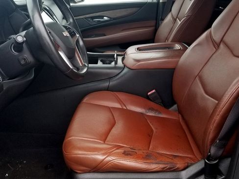 Used 2015 Cadillac Escalade ESV Premium image 12