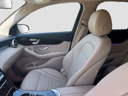 Used 2022 Mercedes-Benz GLC 300 4MATIC w/ Driver Assistance Package image 43