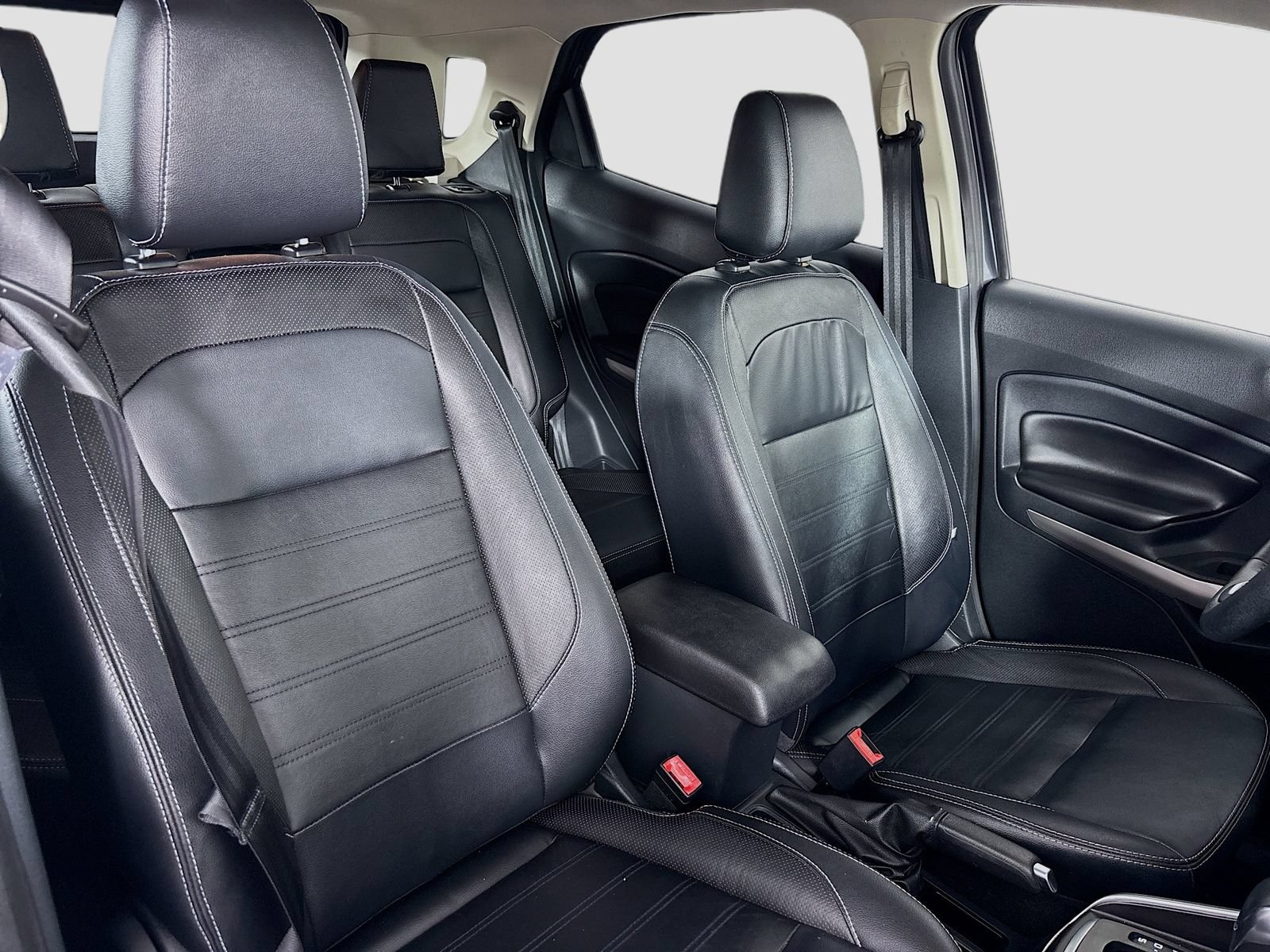 Used 2019 Ford EcoSport Titanium FWD image 28