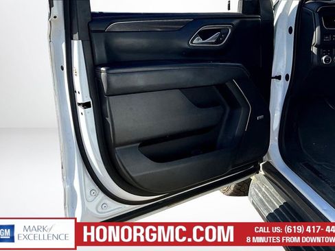 Used 2022 GMC Yukon AT4 AWD/4WD image 18