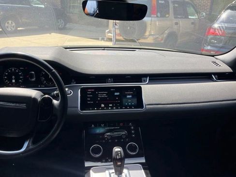 Used 2020 Land Rover Range Rover Evoque SE image 12